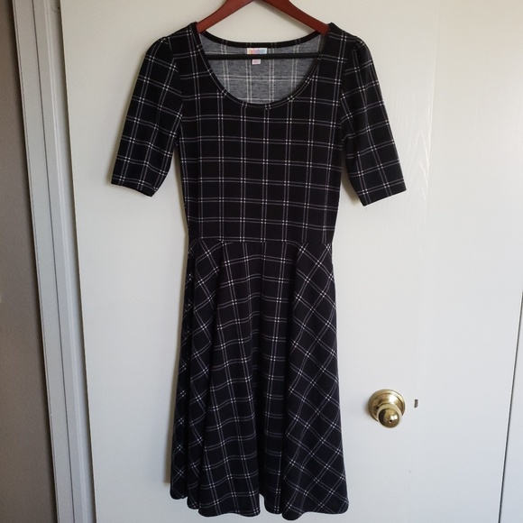 LuLaRoe Dresses & Skirts - Lularoe Nicole plaid dress LuLaRoe Dresses & Skirts - Lularoe Nicole plaid dress